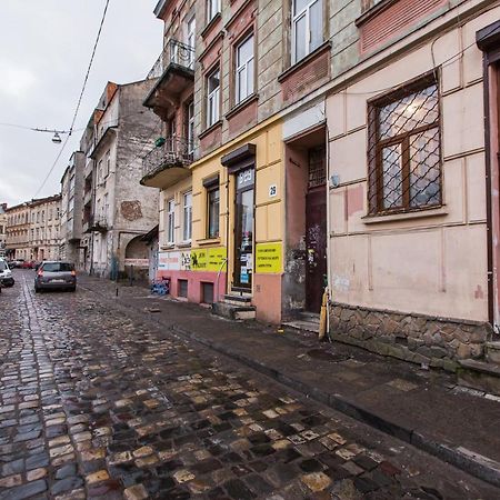 Квартира Подобово В Центрі На Вулиця Скорика 25 Колишня Чайковського Біля Філармонії Lviv Exterior photo