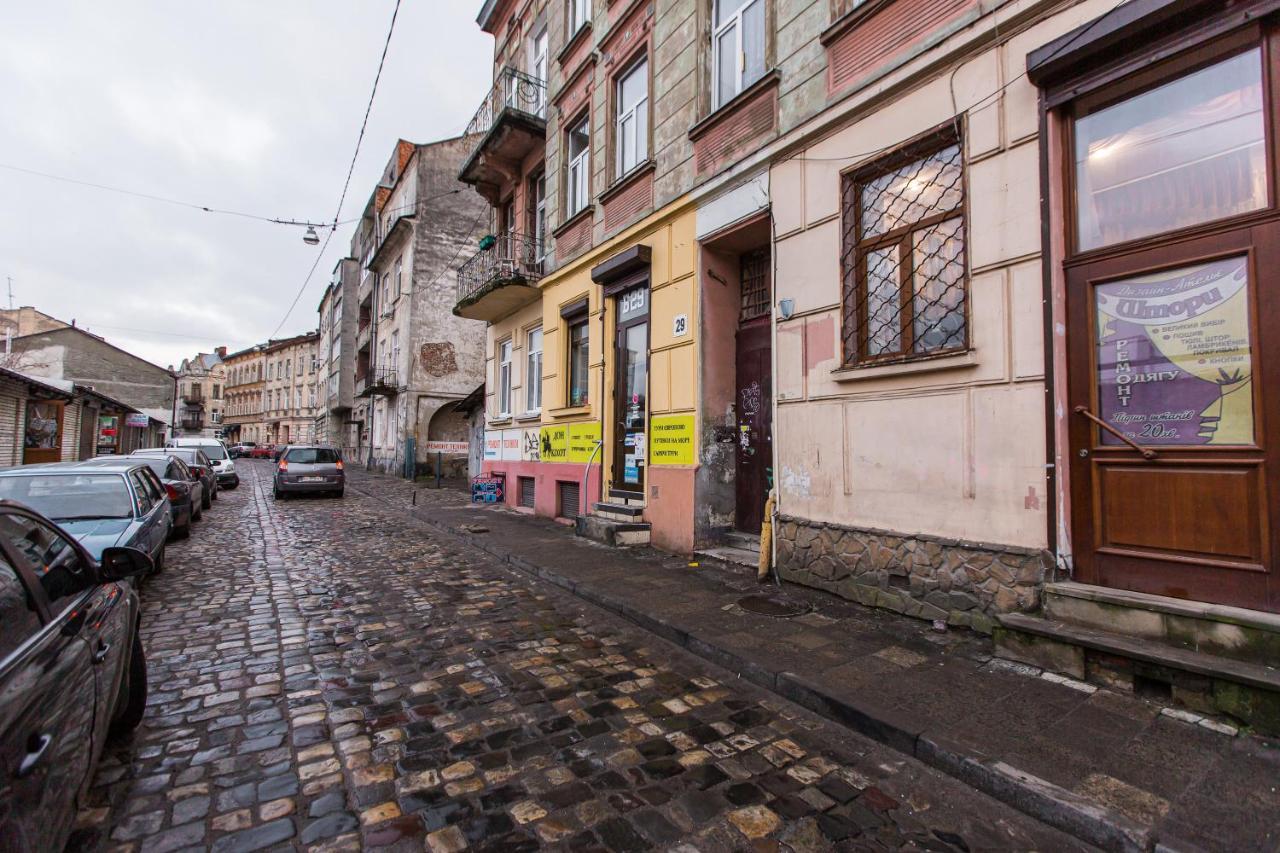 Квартира Подобово В Центрі На Вулиця Скорика 25 Колишня Чайковського Біля Філармонії Lviv Exterior photo